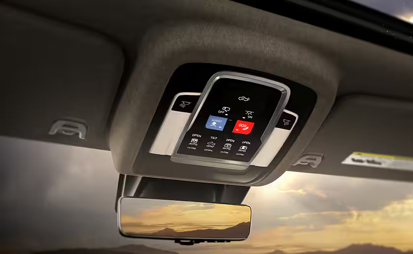 Digital Rearview Mirror with Tow Mode