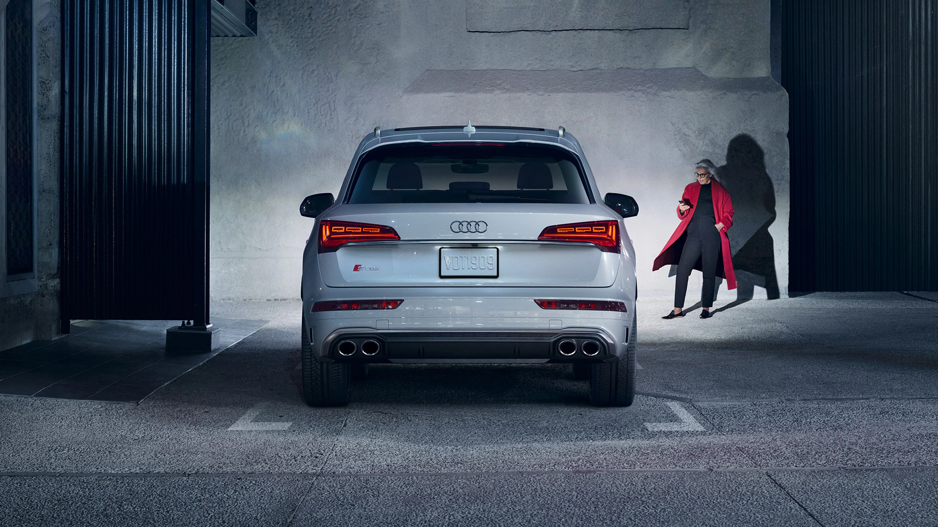 Audi SQ5 Exterior Compared to Q5 Exterior Audi SQ5 Exterior Compared to Q5 Exterior