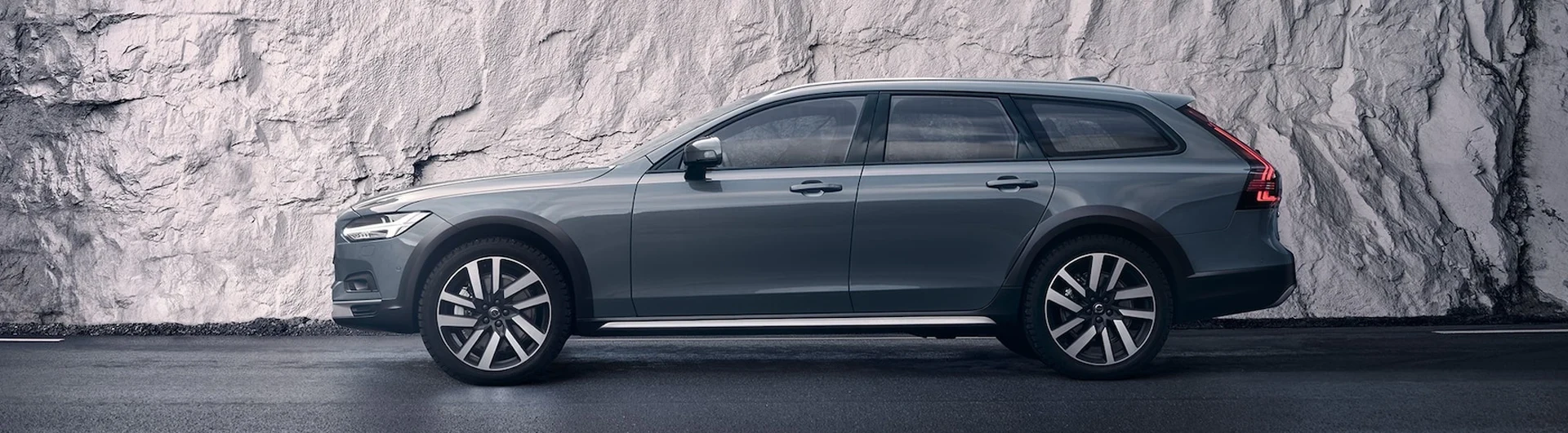 Volvo V90 Cross Country