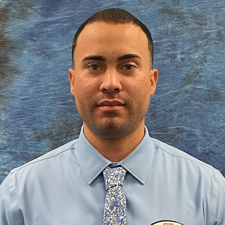 Javier Bascomb - Sales Consultant Javier Bascomb Employee Photo
