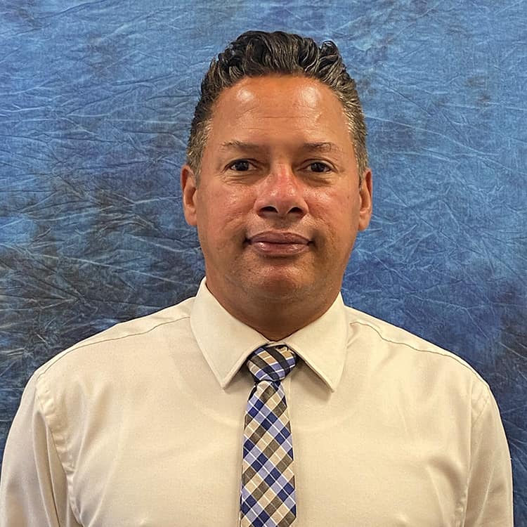 Leo Guttierez - Sales Consultant Leo Guttierez Employee Photo