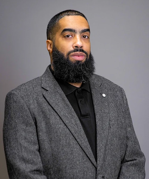 Timothy Deandrade head shot
