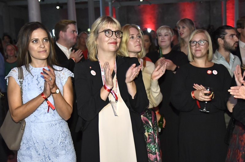 ruling party,crystal clear sweden"s ruling party hits election low as far