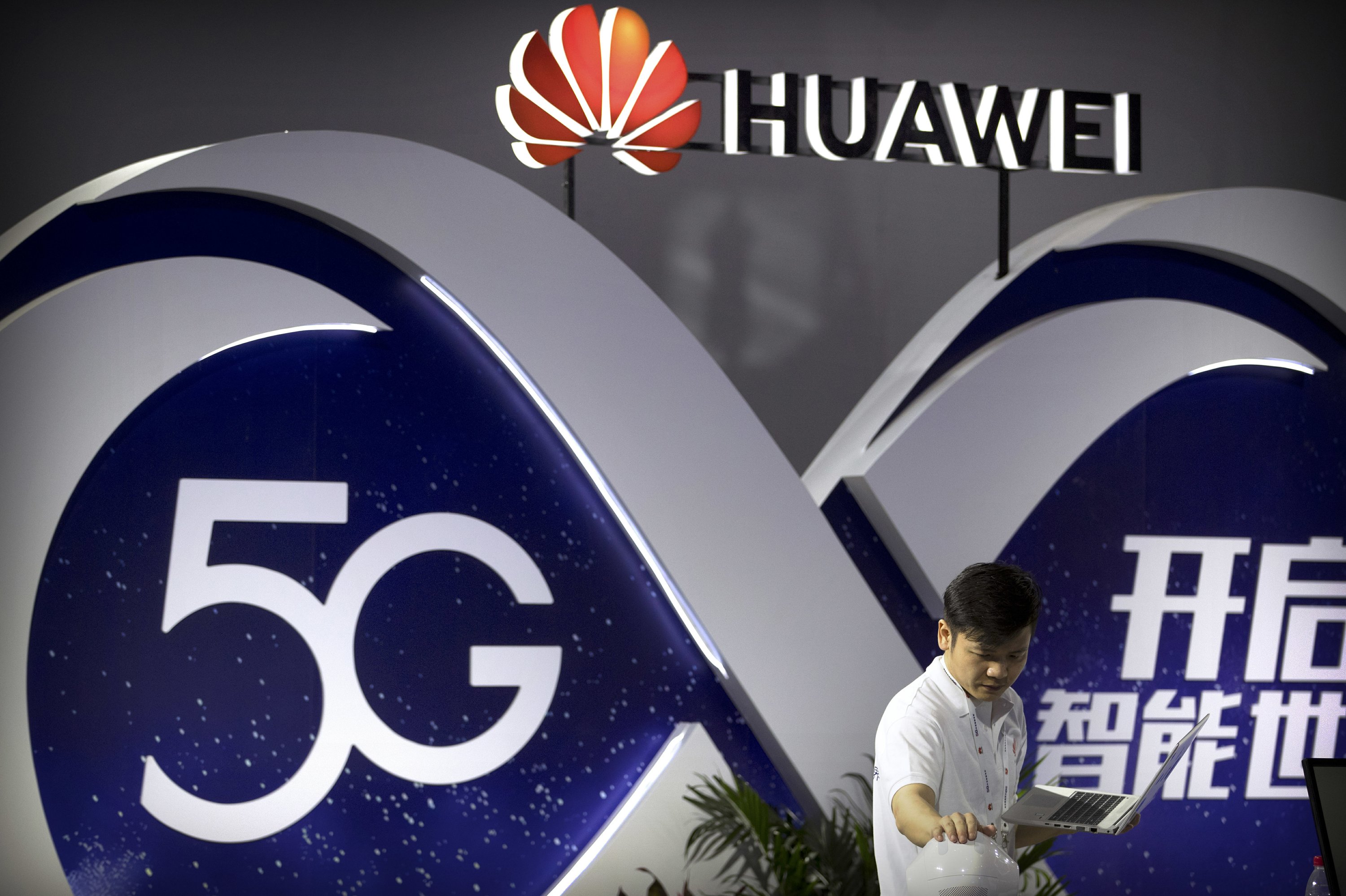 Nueva Zelanda bloquea red 5G a Huawei
