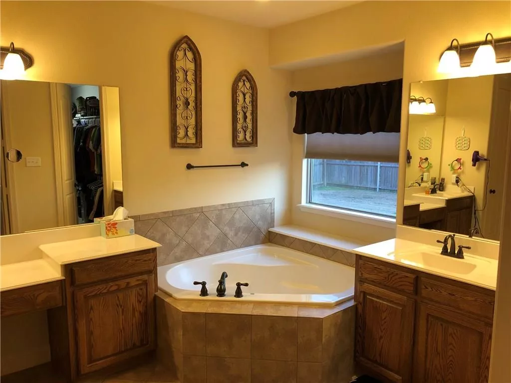 13781 Alterna Drive, Fort Worth, Texas 76052