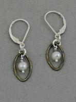 J & I - Sterling Silver Earrings with Freshwater Pearl - DPX313E