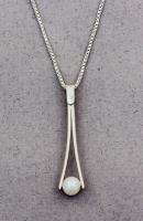 Jeff McKenzie - GemDrops - Tapered Necklace - Pearl in Sterling Silver