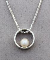 Jeff McKenzie - GemDrops - Large Hoop Necklace - Pearl in Sterling Silver Hoop