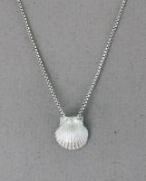 The Touch: Pendant Sterling Tiny Scallop Shell S1-639