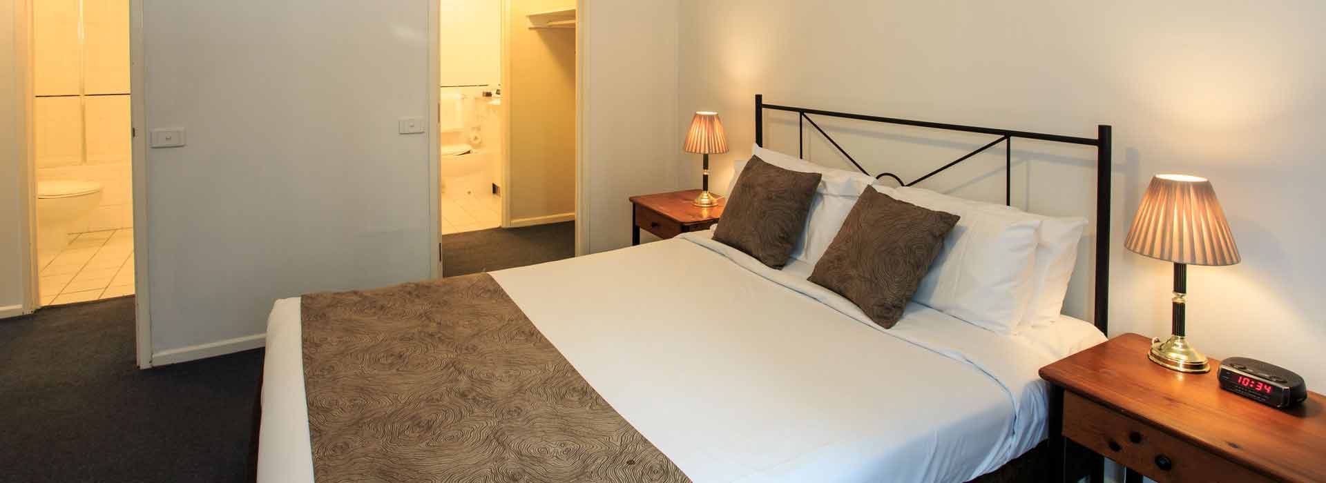 Melbourne 3 Bedroom Apartments Paramount Serviced Apartments