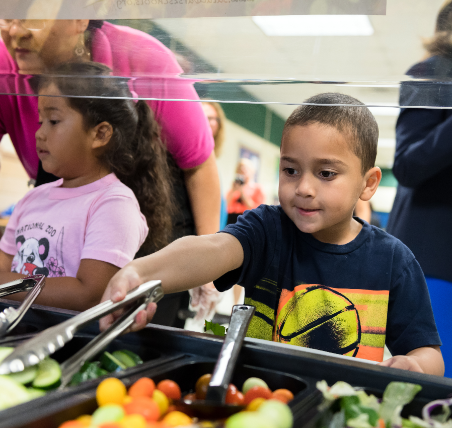 Cultivating Healthy Habits: Marketing Tactics for a Successful School Salad Bar Program