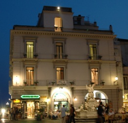 Amalfi Hotel