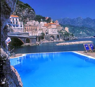 Amalfi Hotel