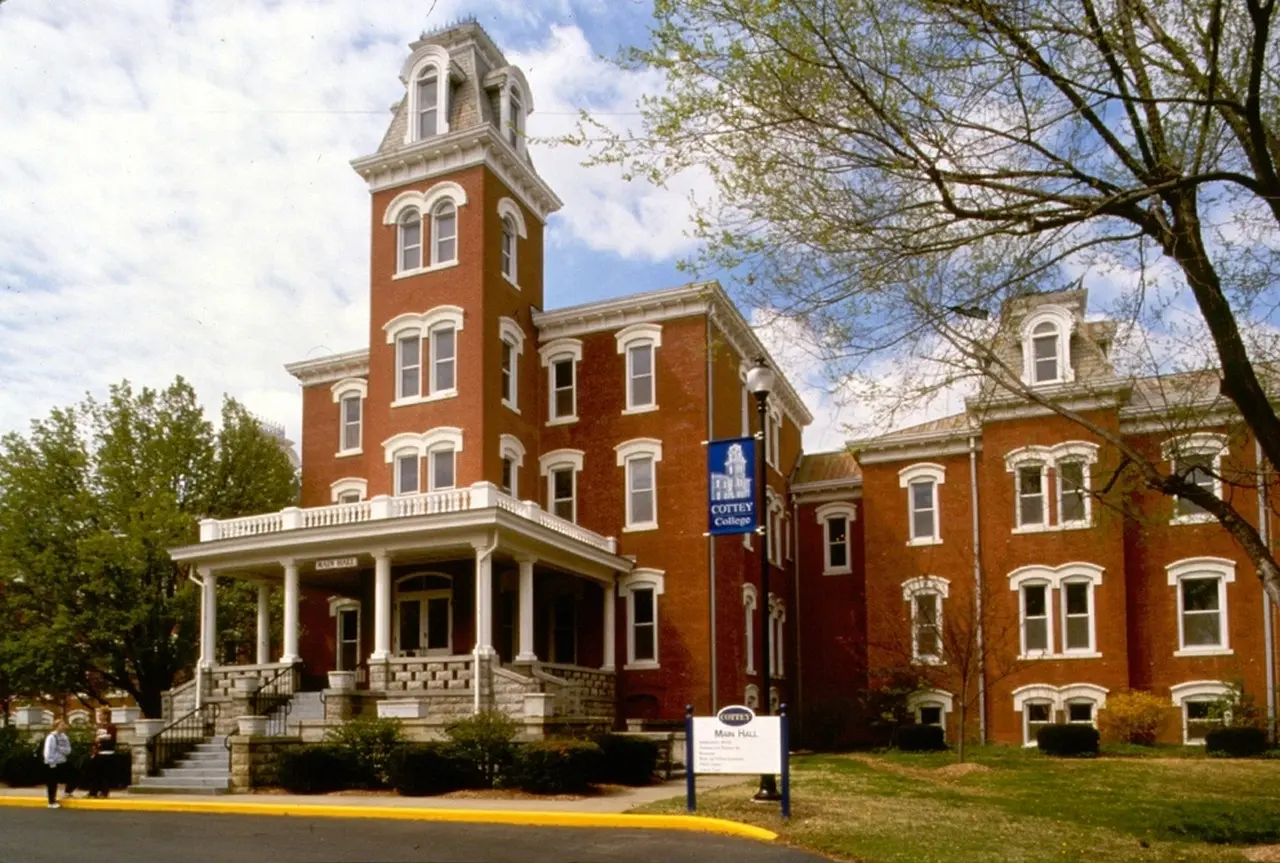 Cottey College Campus, Nevada, MO