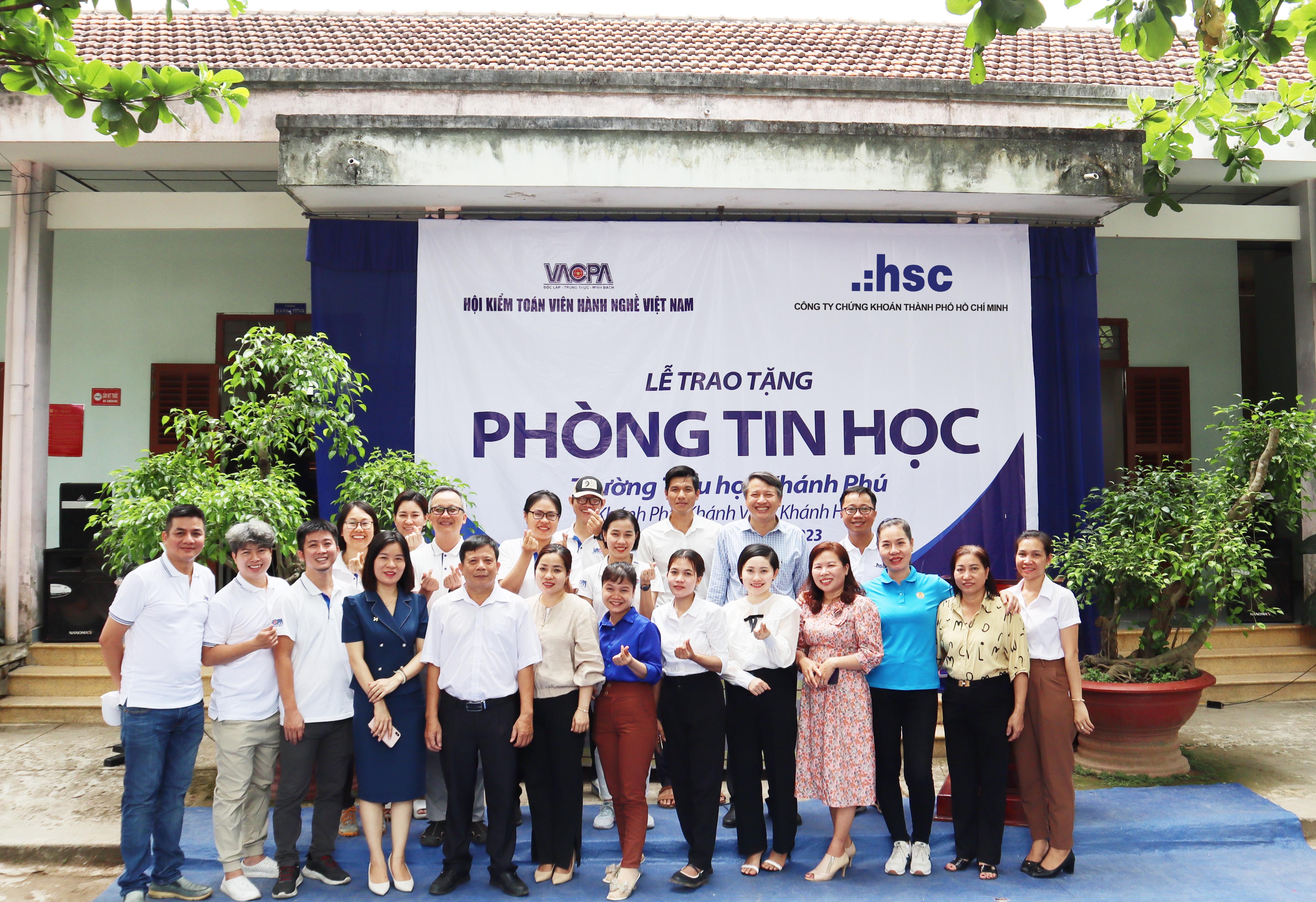 HSC hỗ trợ cộng đồng tại Khánh Hòa