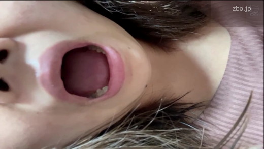 【口/唇/舌/のどちんこフェチ】素朴なモデルの口をアップで撮影