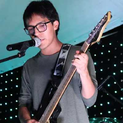Luis / Musician