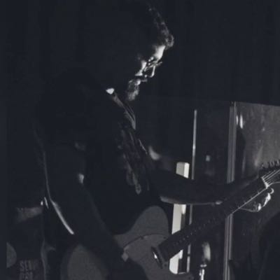 Hélio / Musician