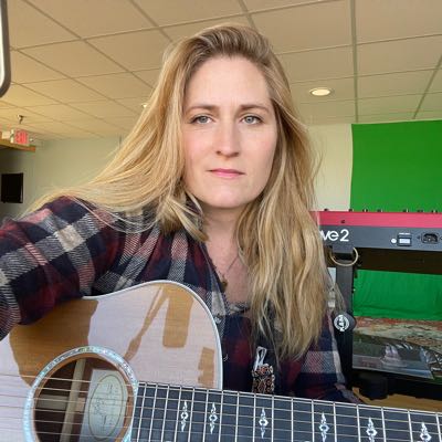 Holly Ann / Musician