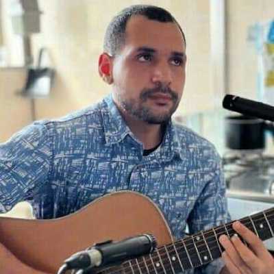 alexandre / Musician