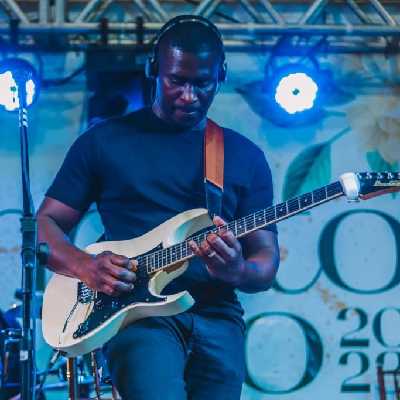 Cleber / Musician
