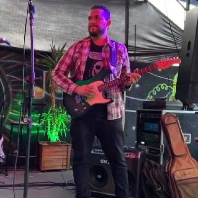Jhony / Musician