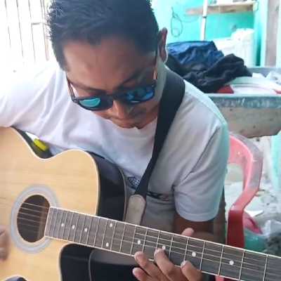 José / Musician