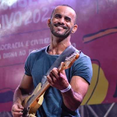 Ary / Musician
