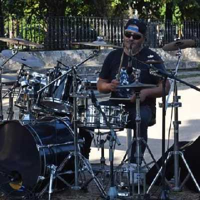 Marcos / Musician