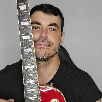 João / Musician