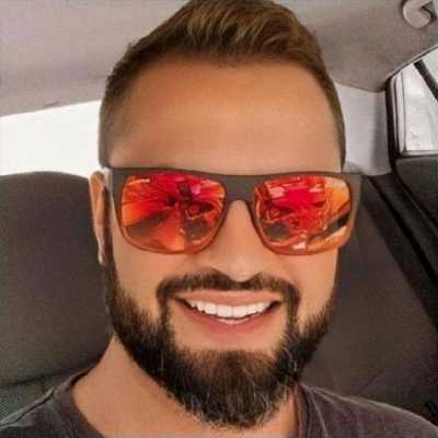alexandro / Musician