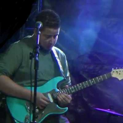 Alvaro / Musician