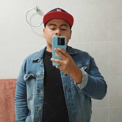 Benjamín / Musician