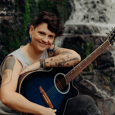 Fabiana / Musician