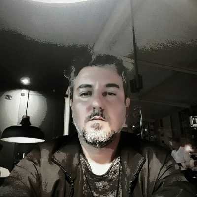 Rogério / Musician