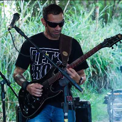 Dan / Musician