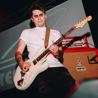 Vinny / Musician