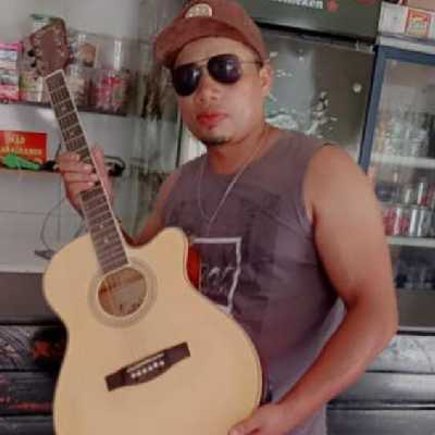 Clevispereira / Musician