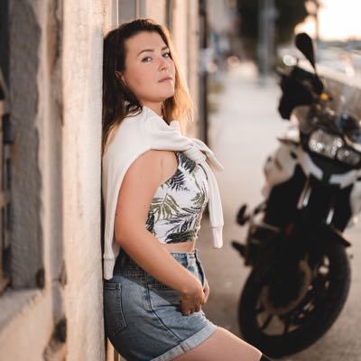 Sara / Musician