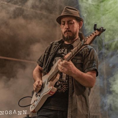 Jean / Musician