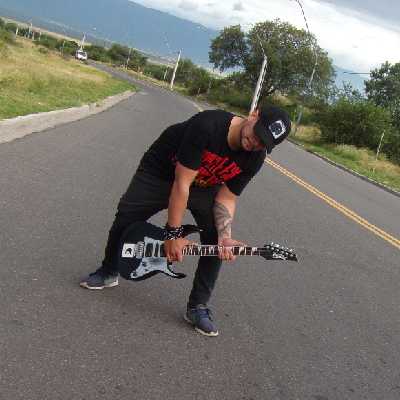 Elias / Musician
