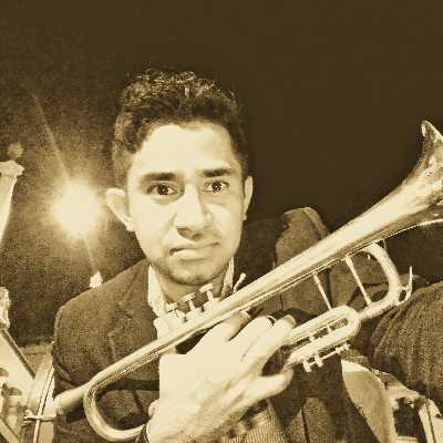 Gustavo / Musician