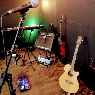 GuitarPlayerFaro / Musician