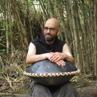 Manu / Musician