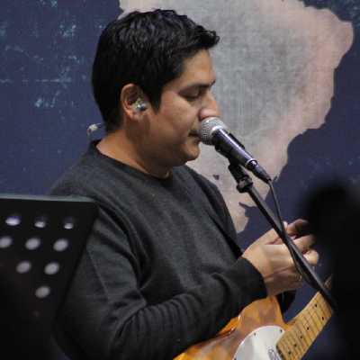 Carlos / Musician