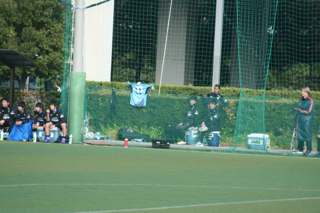 試合に出られなかった瀬川ヤーシャ選手のユニホームが飾られた