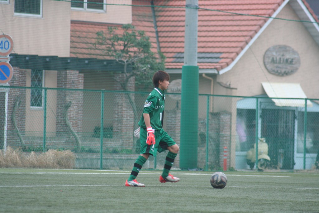 GK鈴木嵐大選手はU-15Bの練習試合に出場。背番号は16