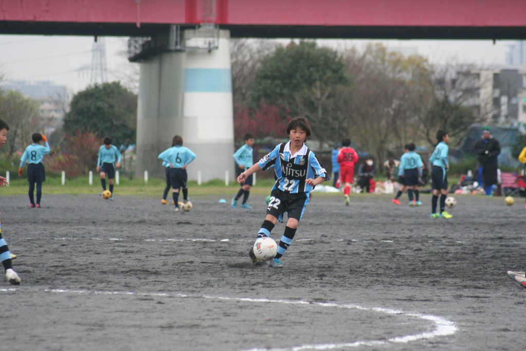 由井航太選手