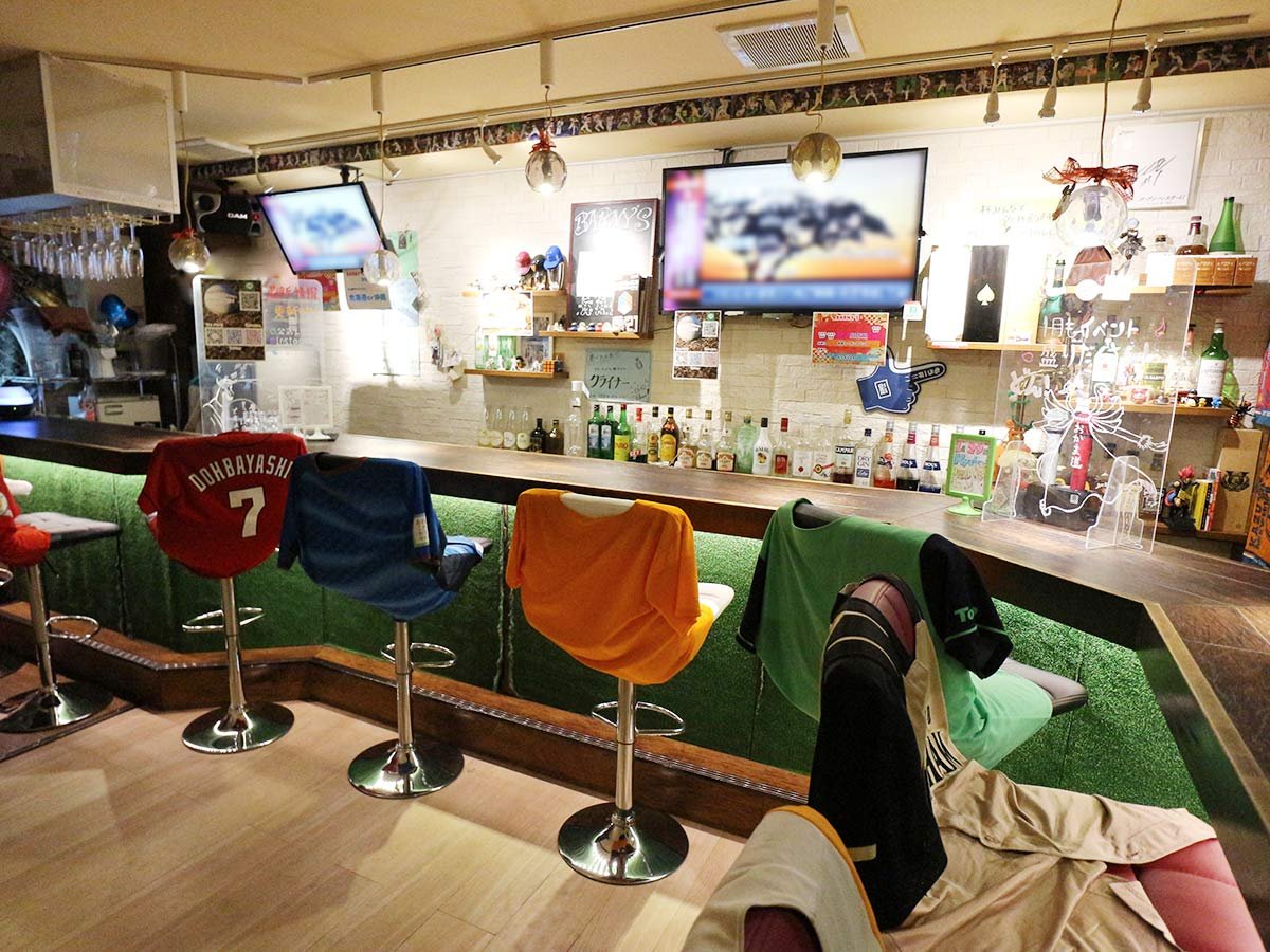 バーニーズ【Sports Bar BARNY'S】(立川)の店内写真