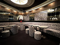 club lounge 和花